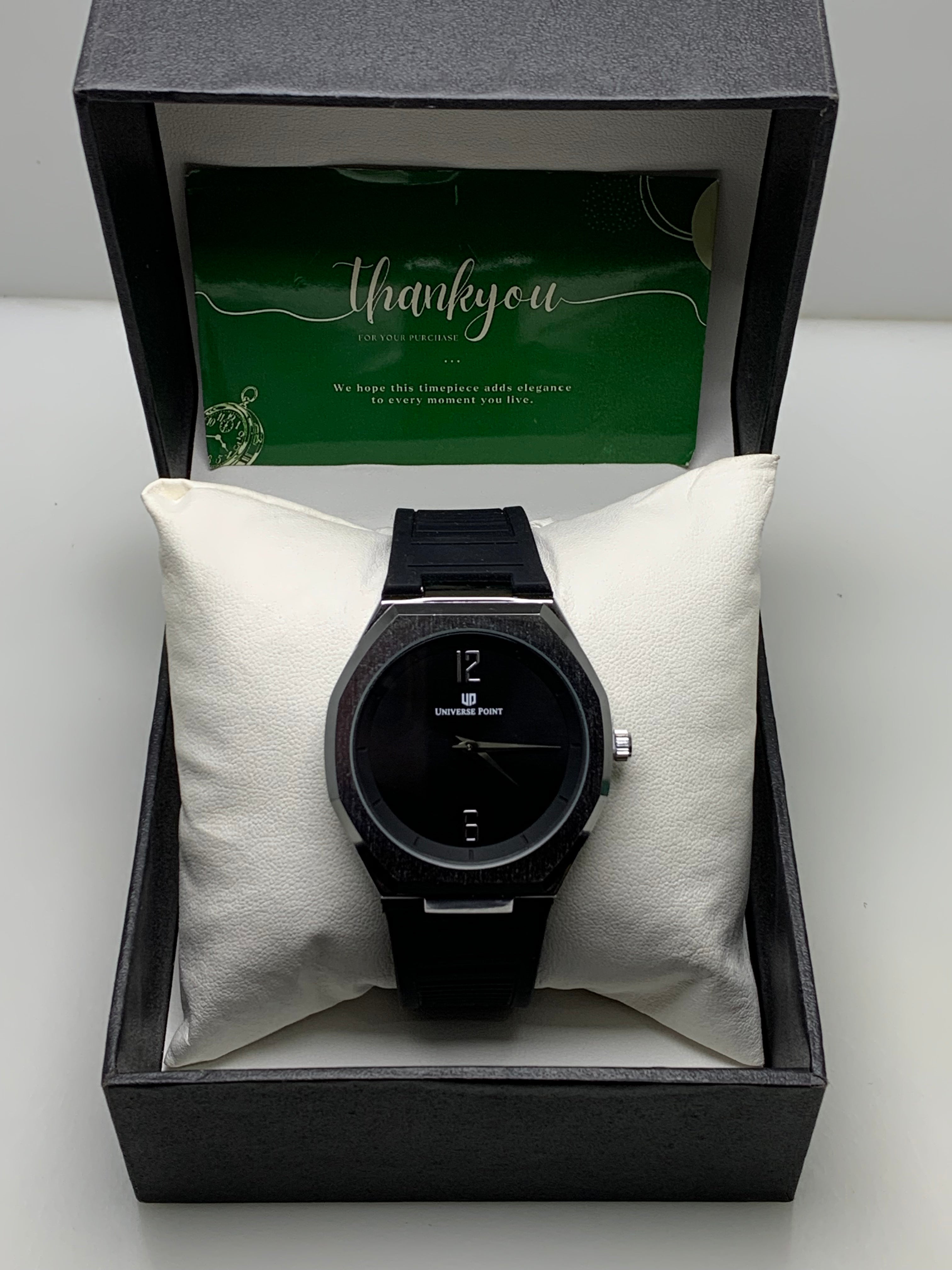 Universal Point – All Black