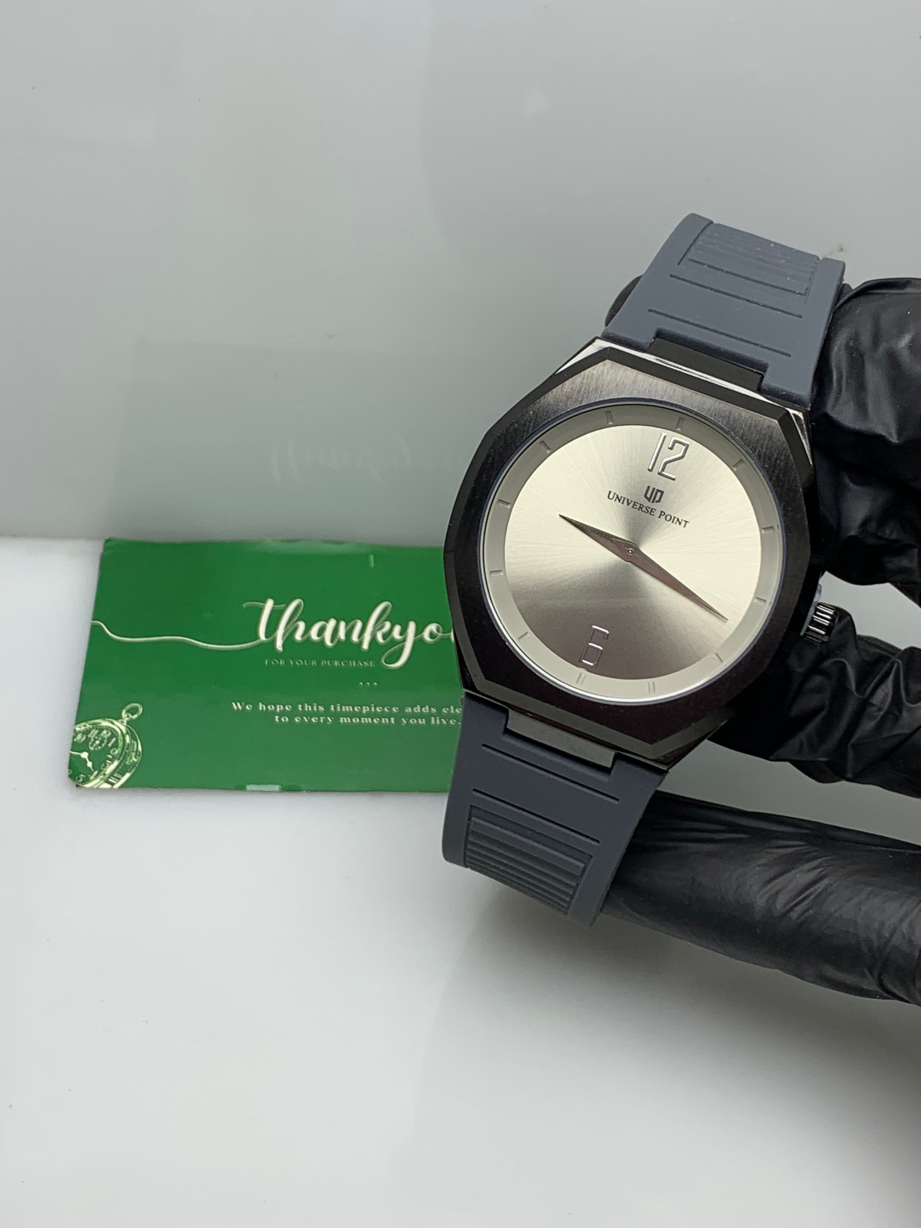 Universal Point – Grey White