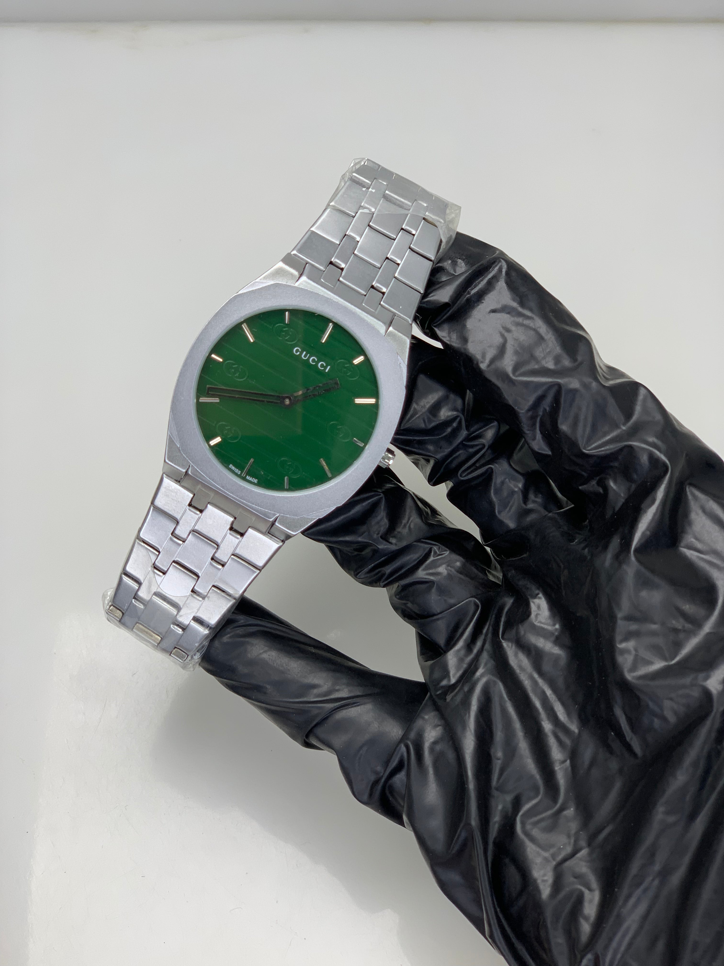 GUCCI - Silver with Green Dial