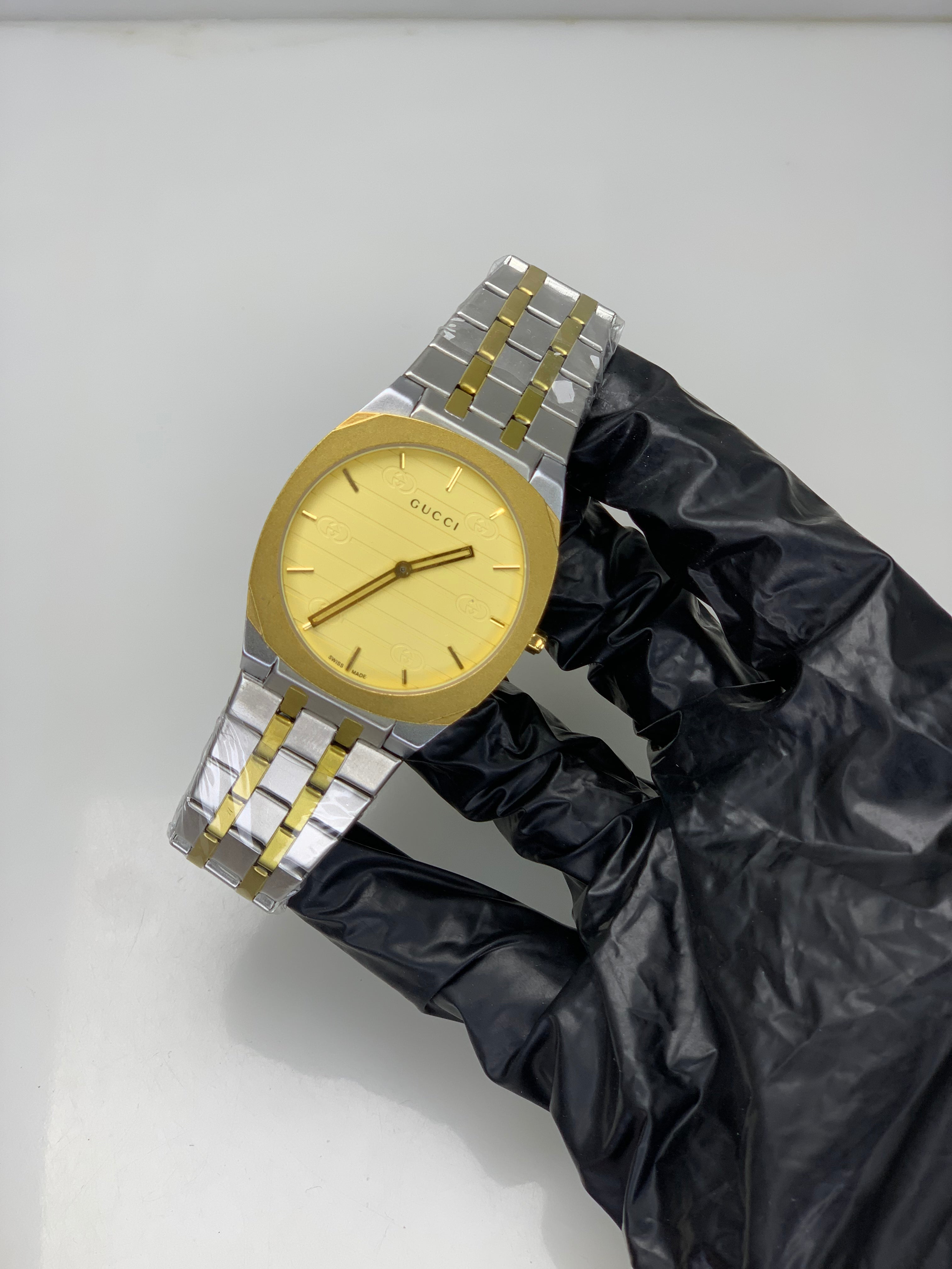 GUCCI Two-Tone Silver & Golden Men’s Watch