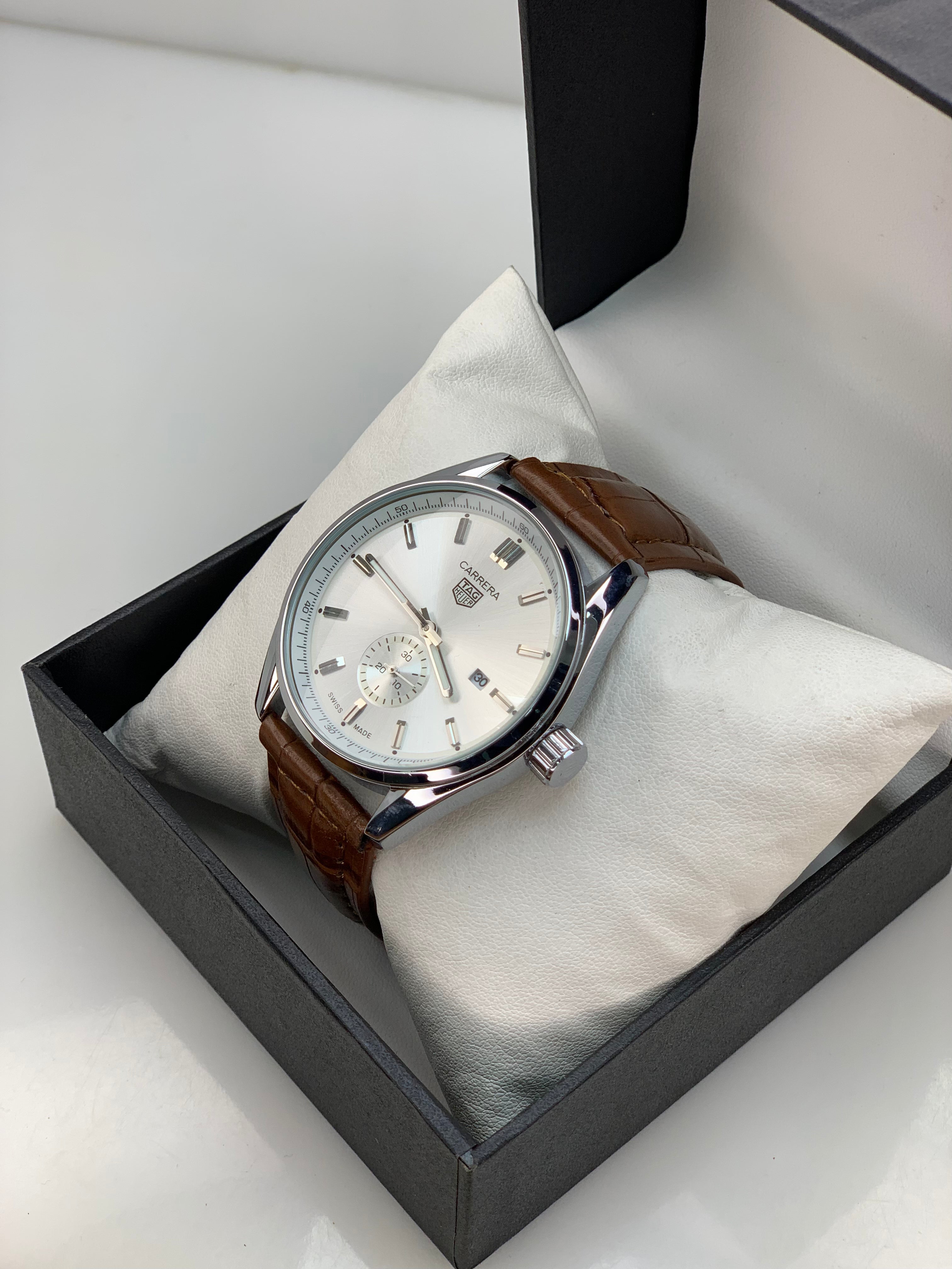 Tag Heuer  – Brown White