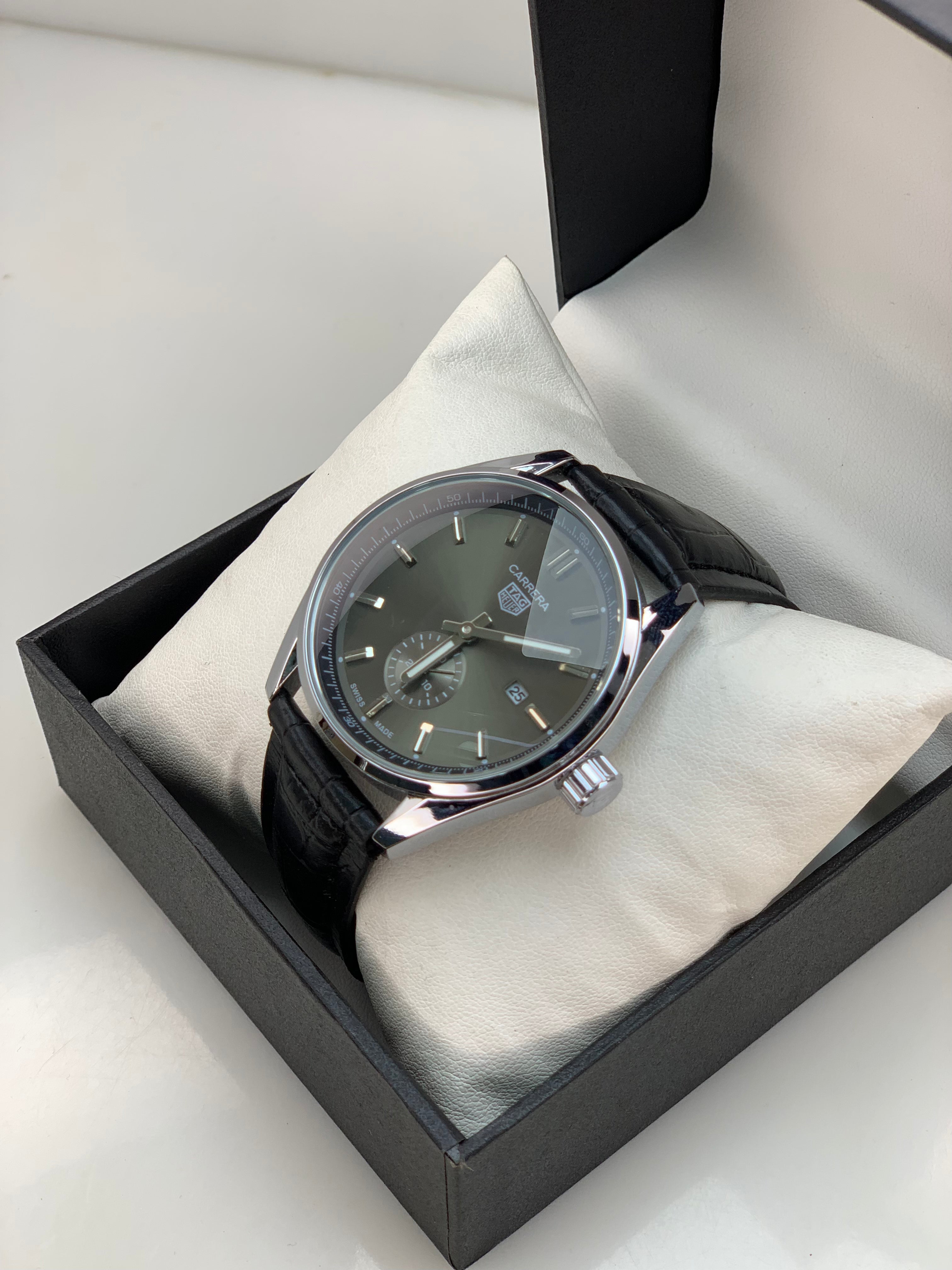 Tag Heuer – All Black