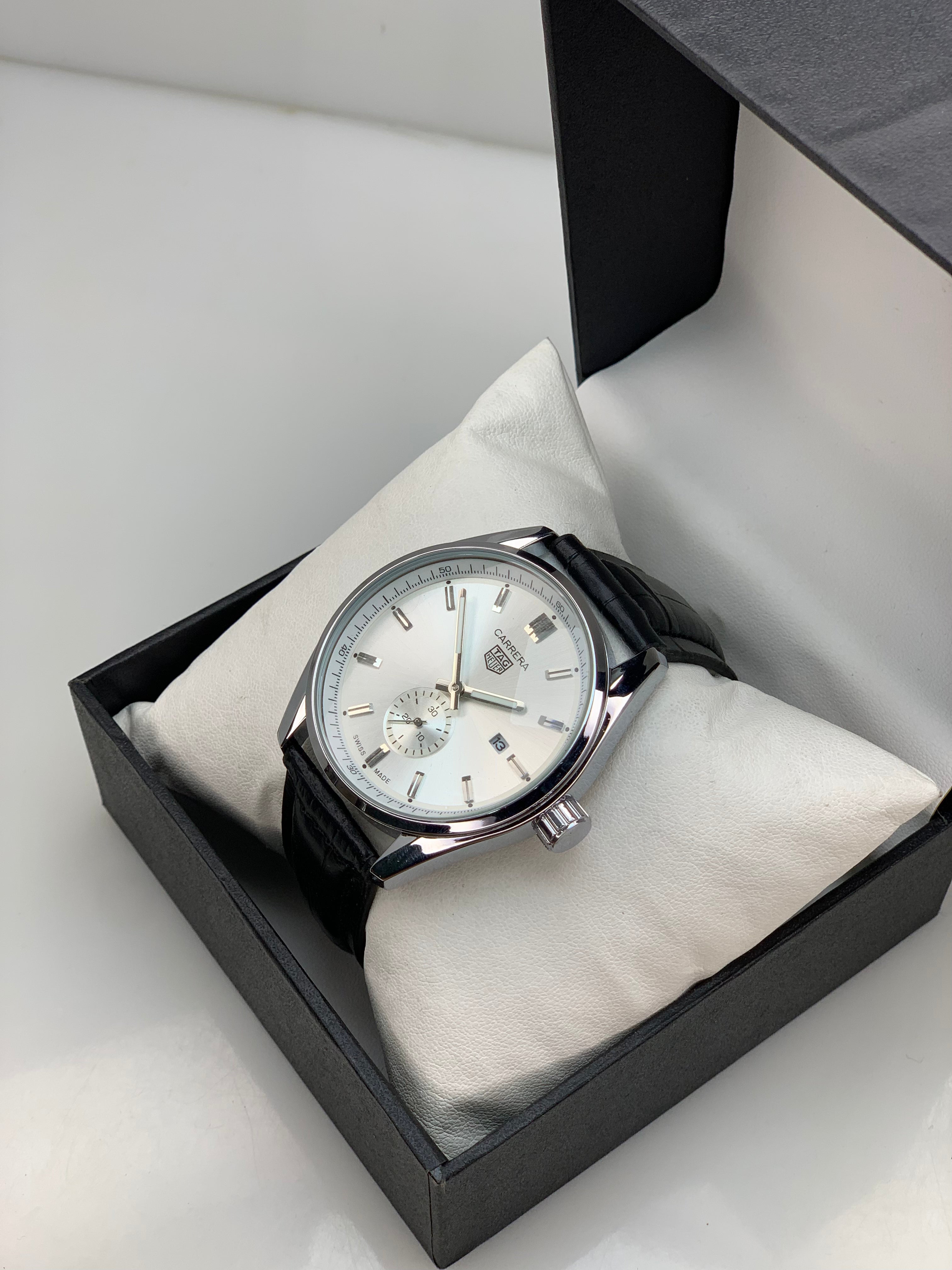 Tag Heuer – Black White